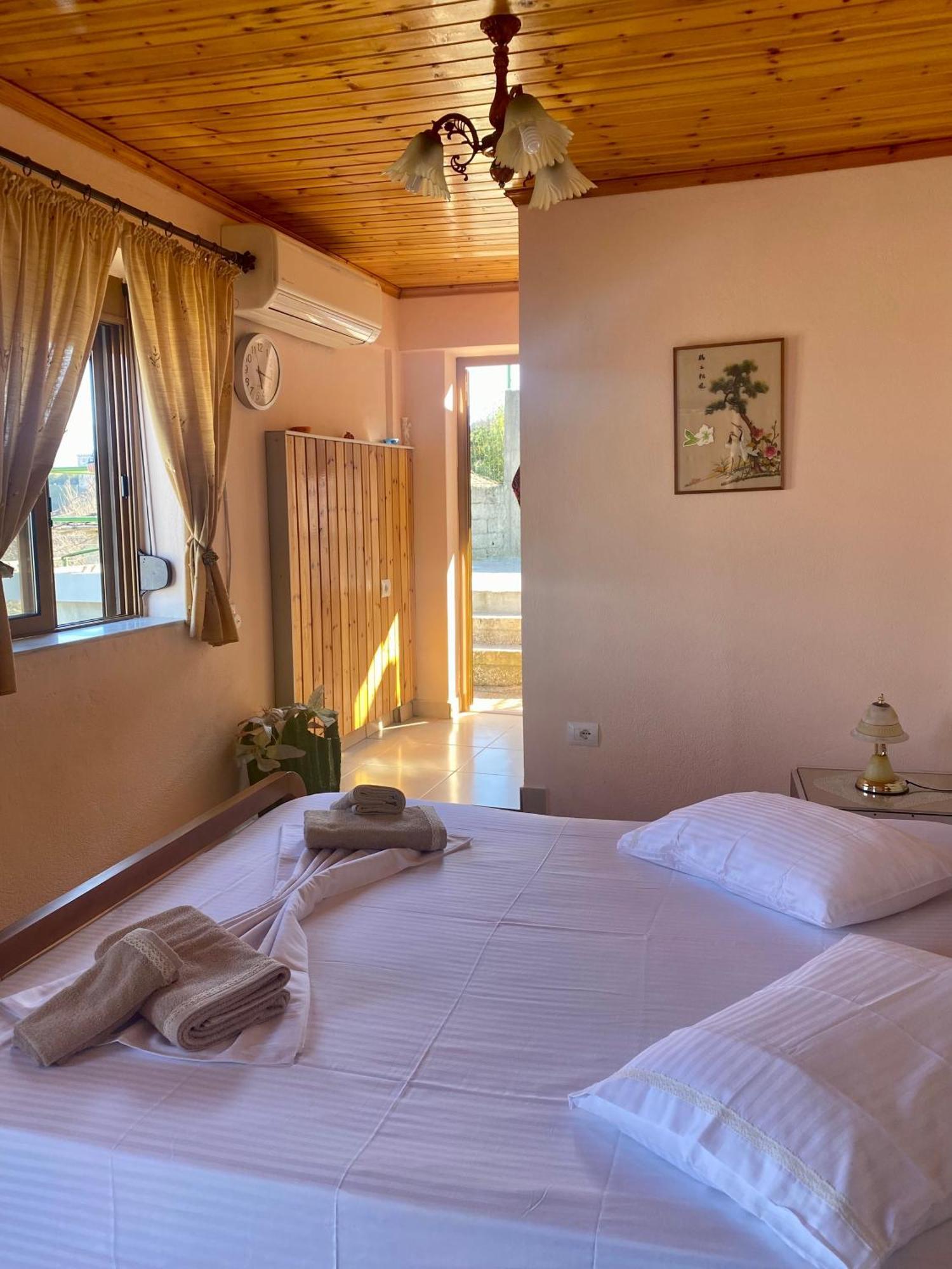 Panoramic View Guest House Gjirokaster Luaran gambar