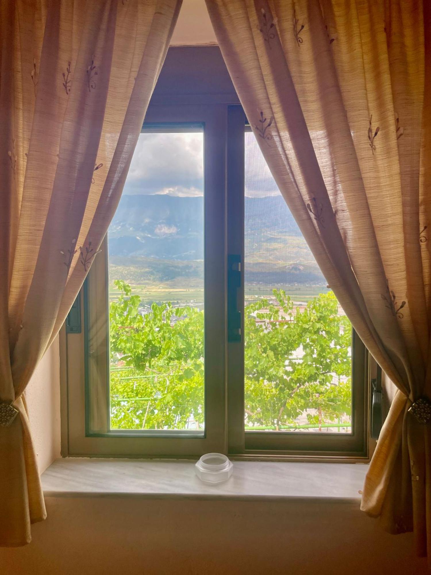 Panoramic View Guest House Gjirokaster Luaran gambar