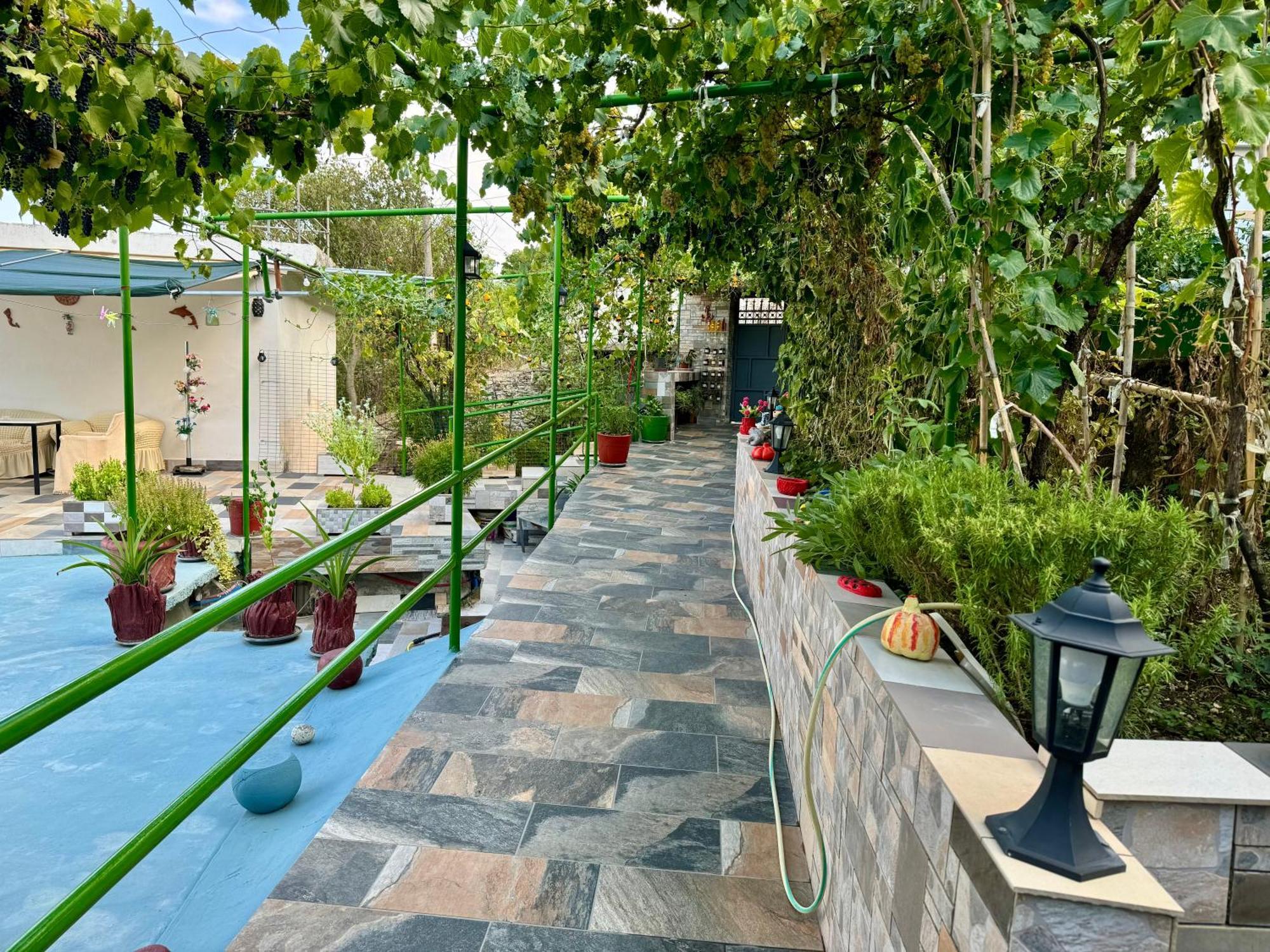 Panoramic View Guest House Gjirokaster Luaran gambar